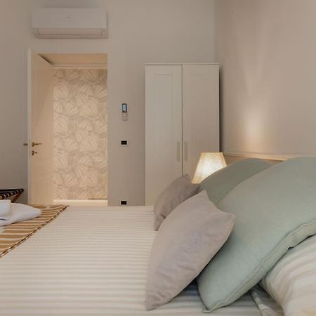 Foscolo 46 - Elegant Family Apartment Trieste Bagian luar foto