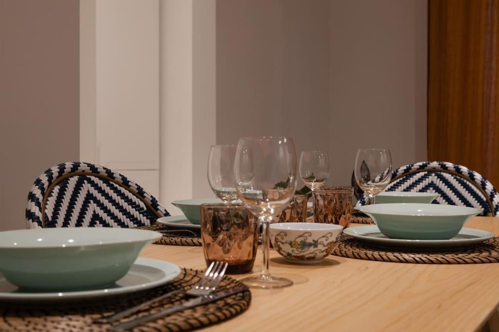 Foscolo 46 - Elegant Family Apartment Trieste Bagian luar foto