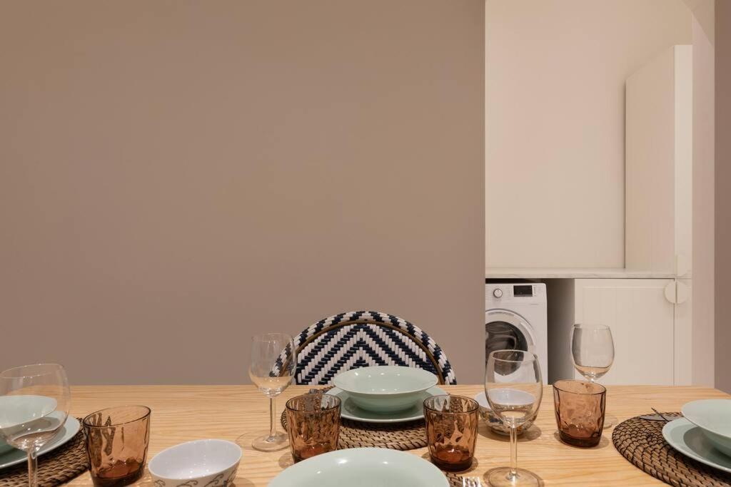 Foscolo 46 - Elegant Family Apartment Trieste Bagian luar foto