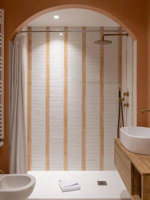 Foscolo 46 - Elegant Family Apartment Trieste Bagian luar foto