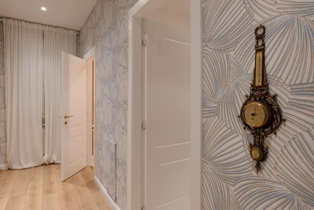 Foscolo 46 - Elegant Family Apartment Trieste Bagian luar foto