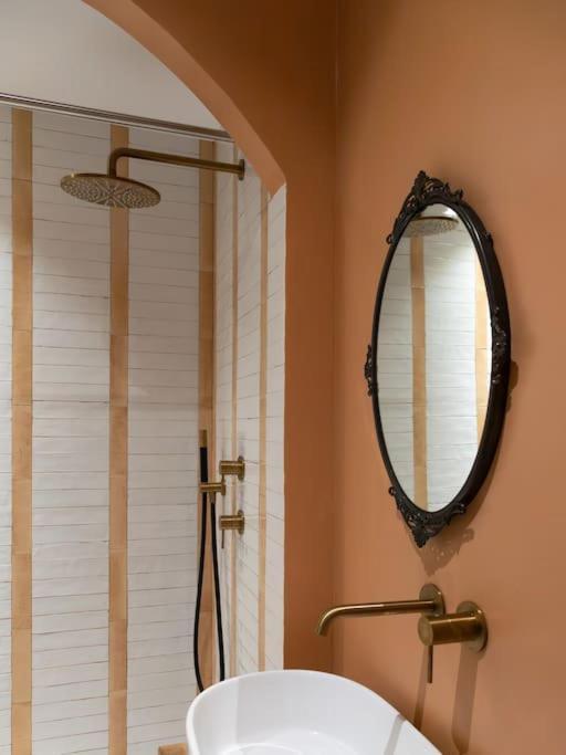 Foscolo 46 - Elegant Family Apartment Trieste Bagian luar foto