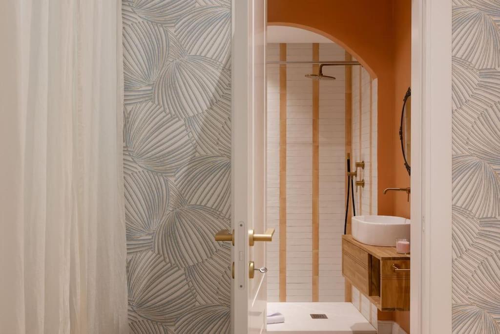 Foscolo 46 - Elegant Family Apartment Trieste Bagian luar foto
